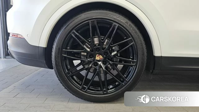 Porsche Cayenne (PO536) id 4322299 из Кореи 13