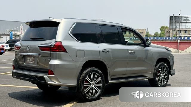Lexus LX id 4342106 из Китая 13