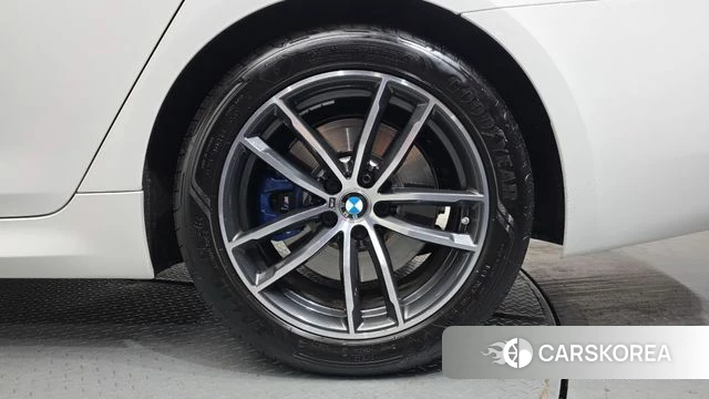 BMW 5 Series (G30) id 4308820 из Кореи 13
