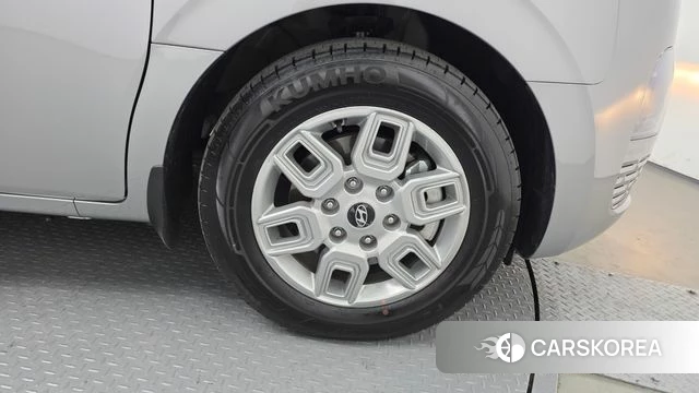 Hyundai Staria id 4229768 из Кореи 13