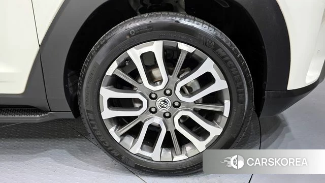 Ssangyong Torres id 4388837 из Кореи 13