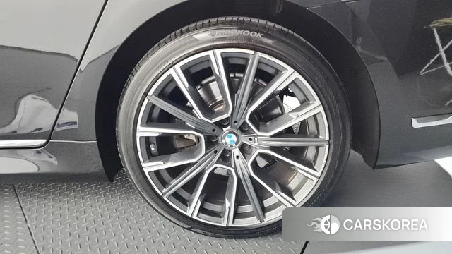 BMW 7 Series (G11) id 4429974 из Кореи 13