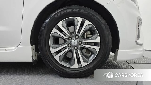 Kia The New Carnival id 4403179 из Кореи 13