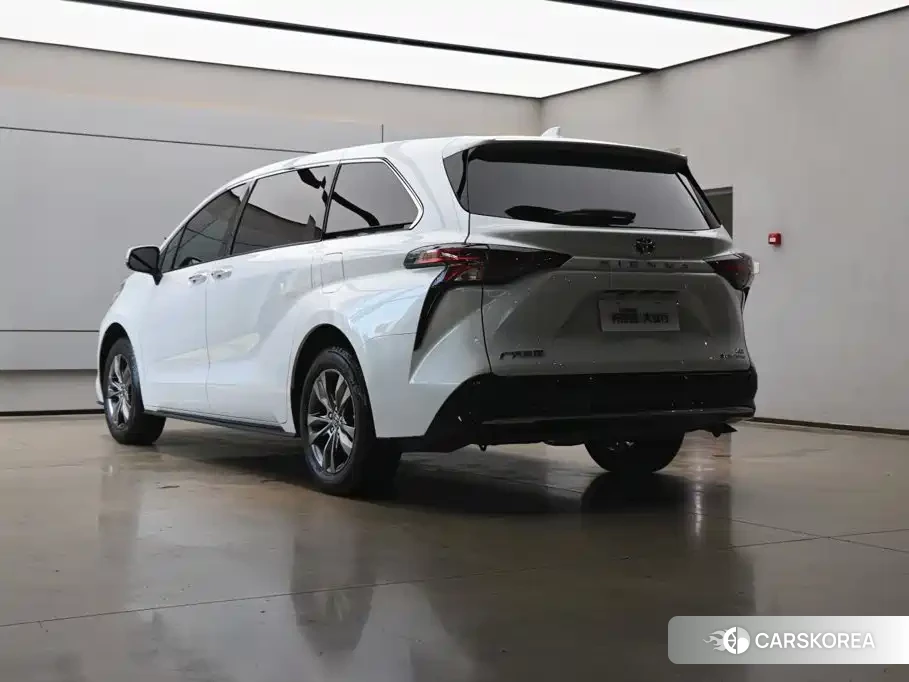 Toyota Sienna id 4600528 из Китая 13