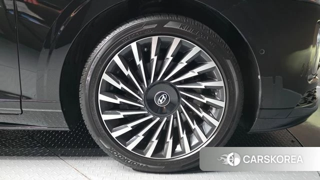 Hyundai Grandeur (GN7) id 4929089 из Кореи 13