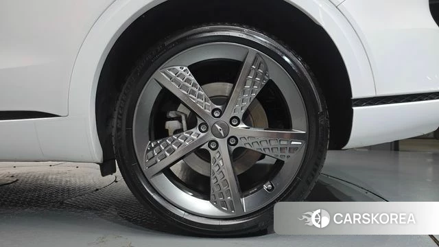 Genesis GV70 id 4187216 из Кореи 13