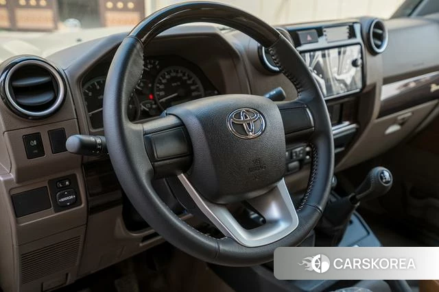 Toyota Land Cruiser 70 Series id 4239603 из Китая 13