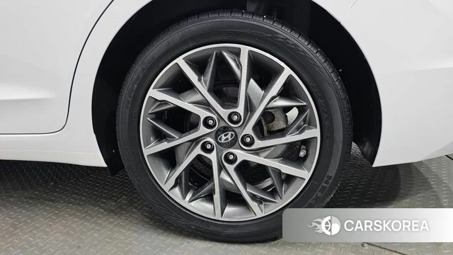 Hyundai The New Avante AD id 4384441 из Кореи 13