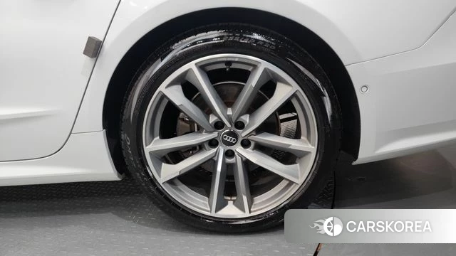 Audi A7 (4K) id 4424242 из Кореи 13