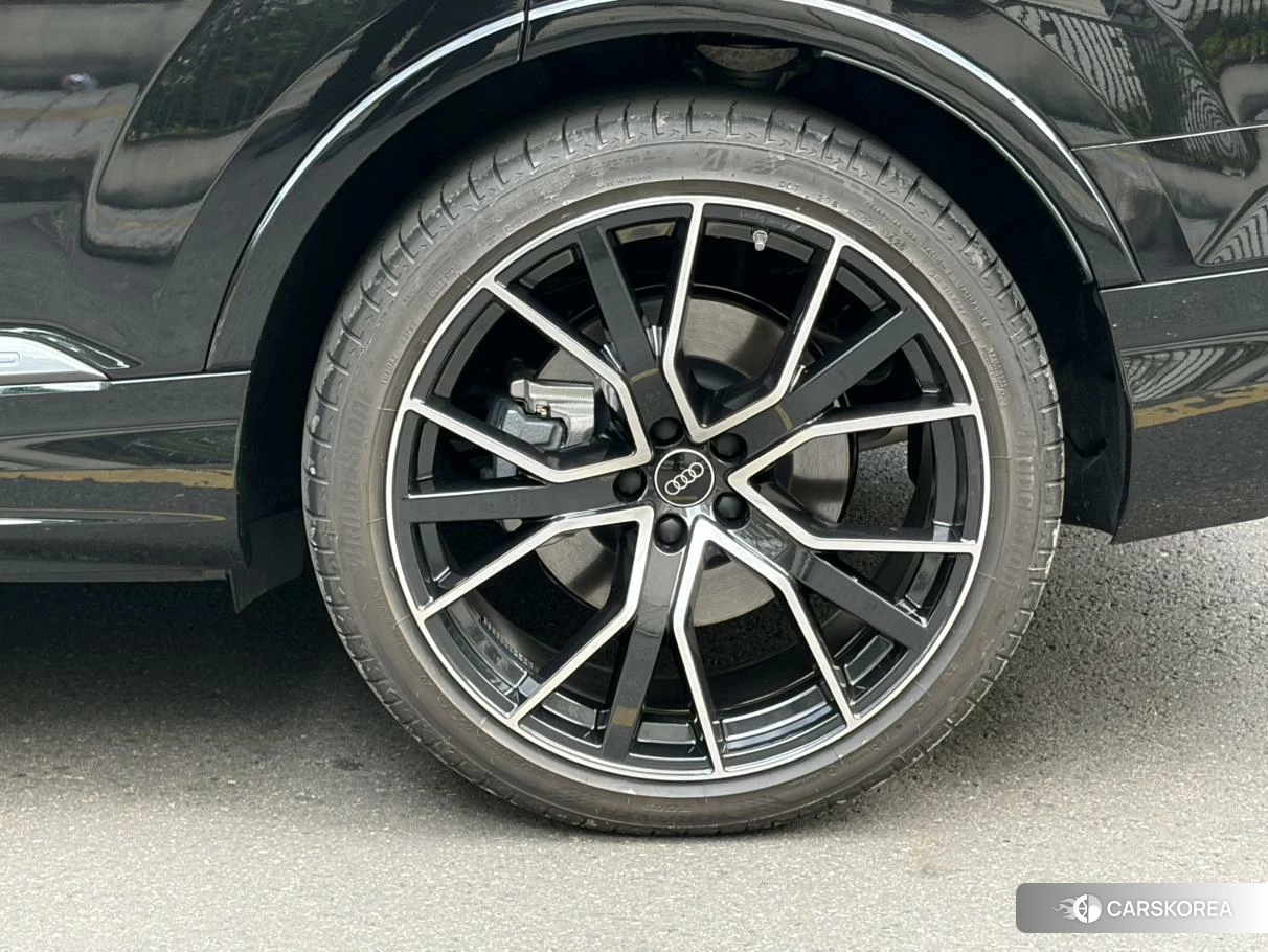 Audi Q7 id 4454091 из Китая 13