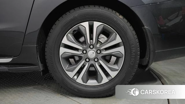 Kia The New Carnival id 4574279 из Кореи 13