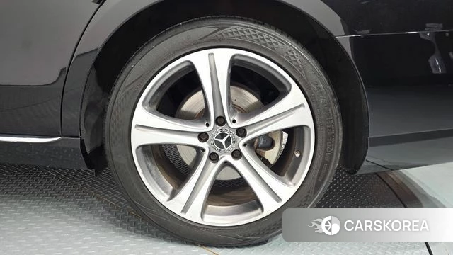 Mercedes-Benz E-Class W213 id 4873282 из Кореи 13