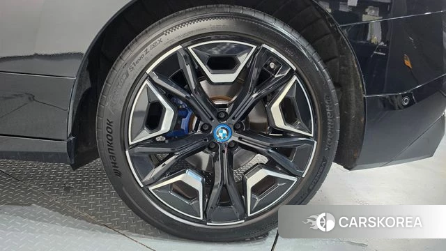 BMW iX id 4745001 из Кореи 13