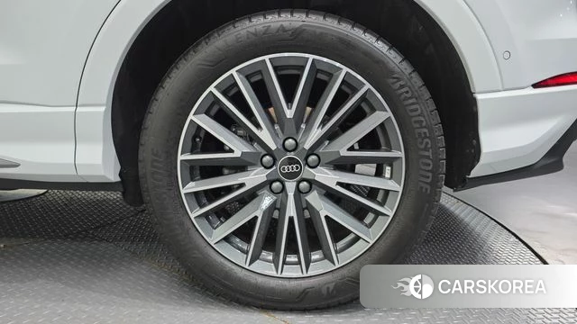 Audi Q3 (F3) id 4687340 из Кореи 13