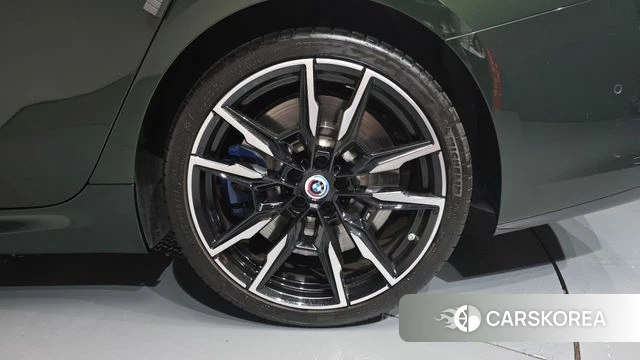 BMW 8 Series (G15) id 4793069 из Кореи 13