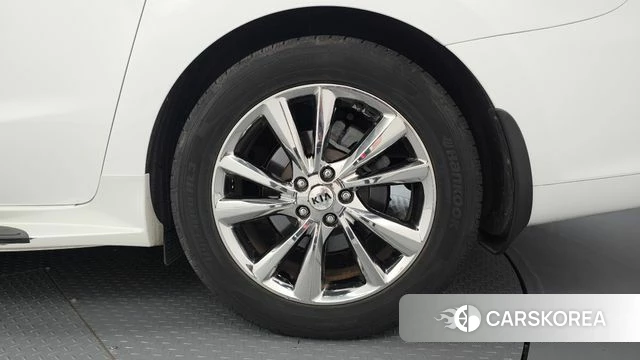 Kia The New Carnival id 4713045 из Кореи 13