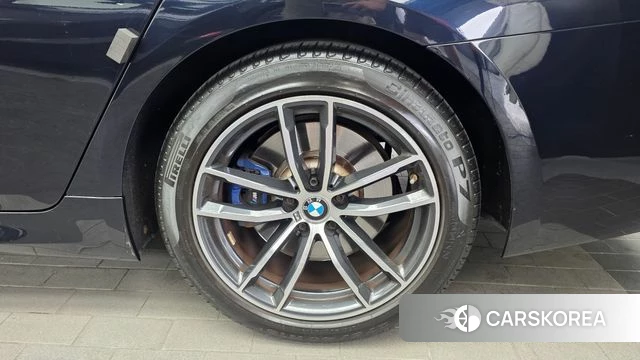 BMW 5 Series (G30) id 4506866 из Кореи 13