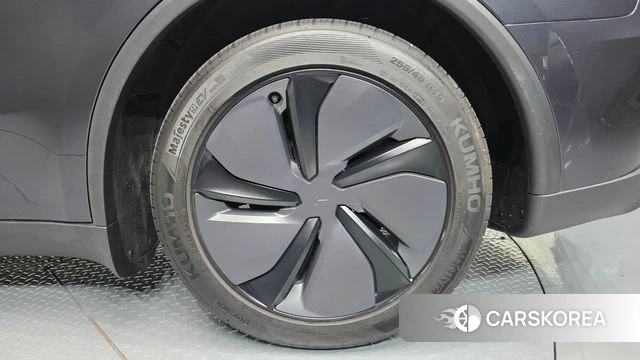 Tesla Model Y id 4752689 из Кореи 13