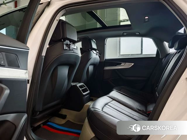 Audi A4L id 4348939 из Китая 13
