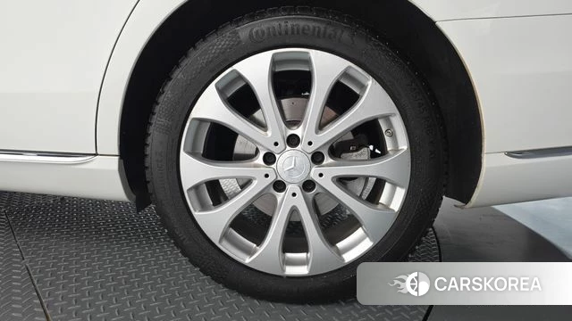 Mercedes-Benz E-Class W213 id 4285674 из Кореи 13
