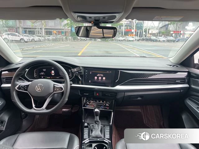 Volkswagen Passat id 4276569 из Китая 13
