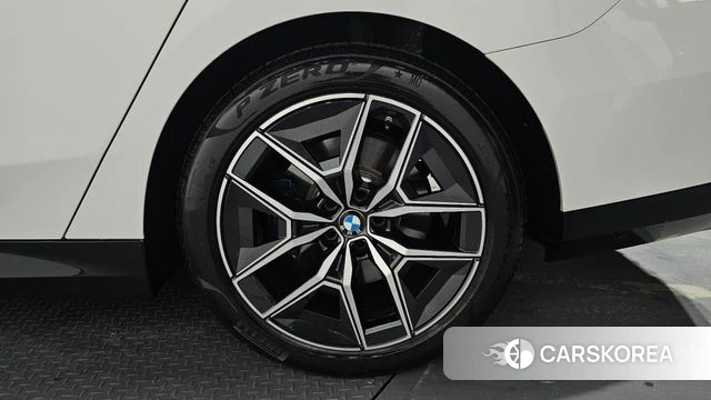BMW 5 Series (G60) id 4607414 из Кореи 13