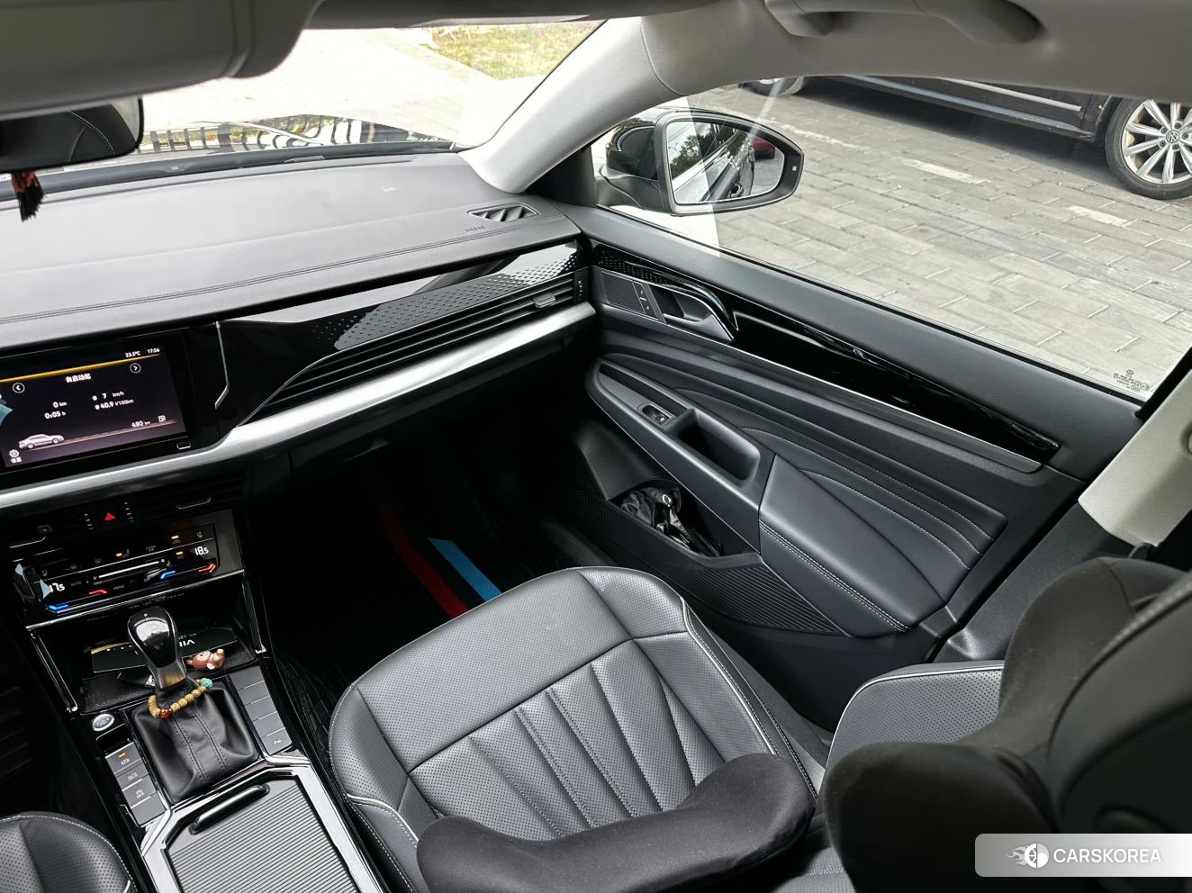 Volkswagen Passat id 4441219 из Китая 13