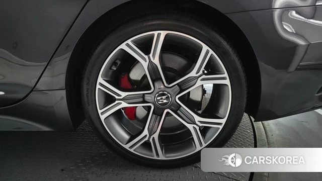 Kia Stinger id 4525937 из Кореи 13