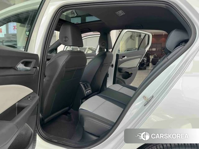 Volkswagen Golf id 4256187 из Китая 13