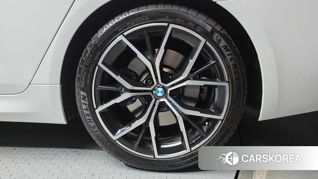 BMW 5 Series (G30) id 4670528 из Кореи 13