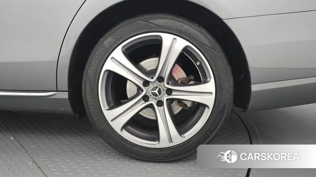 Mercedes-Benz E-Class W213 id 4502437 из Кореи 13
