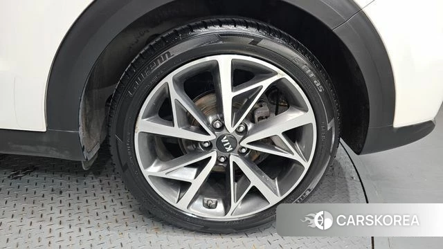 Kia Niro id 4643105 из Кореи 13