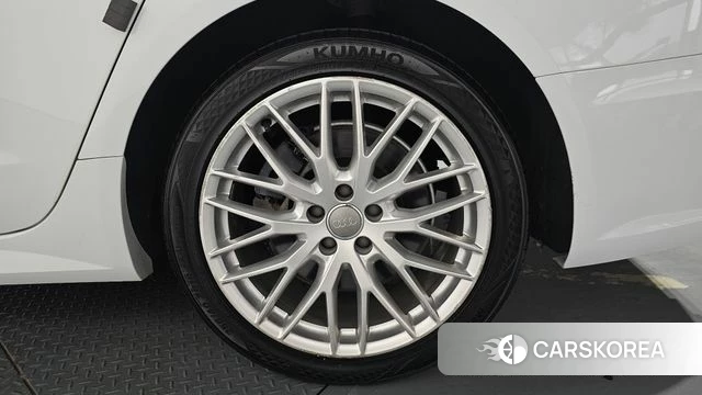 Audi New A6 id 4508398 из Кореи 13