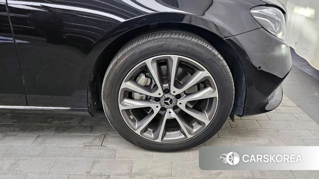 Mercedes-Benz E-Class W213 id 4294365 из Кореи 13