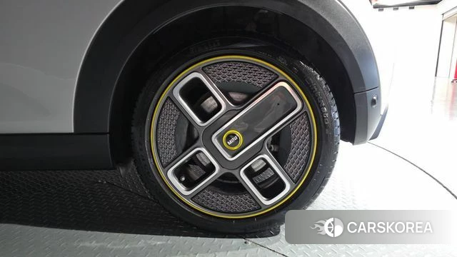 Mini Cooper Electric id 4201944 из Кореи 13