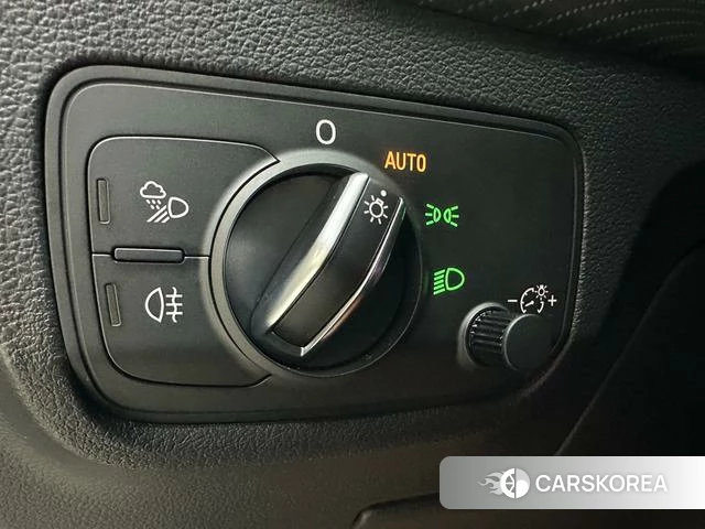 Audi Q2L id 3863658 из Китая 13