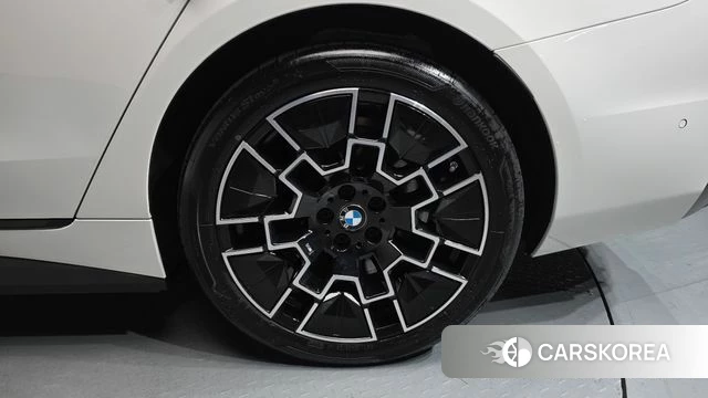 BMW i4 id 4359885 из Кореи 13