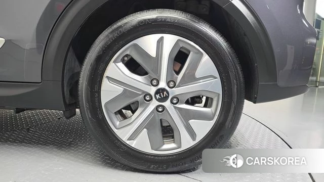 Kia Niro EV id 4551886 из Кореи 13
