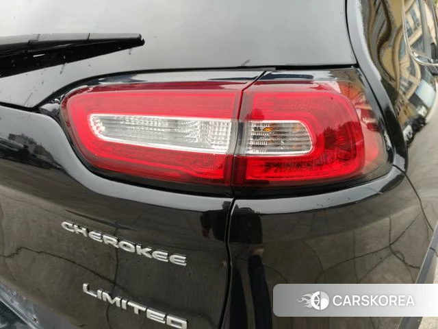 Jeep Free light id 3882316 из Китая 13