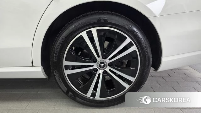 Mercedes-Benz E-Class W213 id 4716755 из Кореи 13