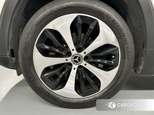 Mercedes-Benz GLB id 4222260 из Китая 13