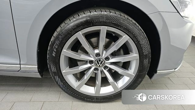 Volkswagen Passat GT (B8) id 4201967 из Кореи 13