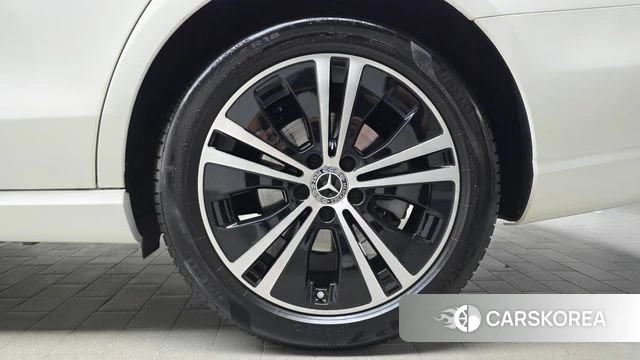 Mercedes-Benz E-Class W213 id 4726764 из Кореи 13