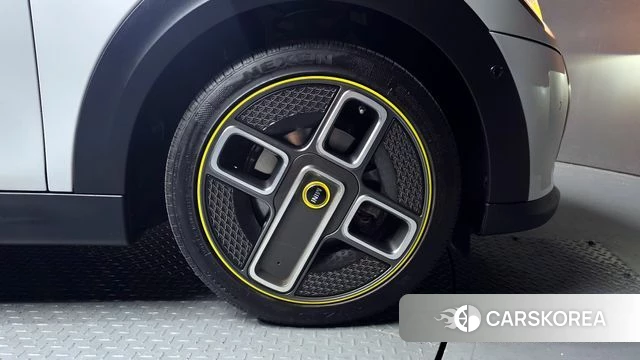 Mini Cooper Electric id 4309355 из Кореи 13
