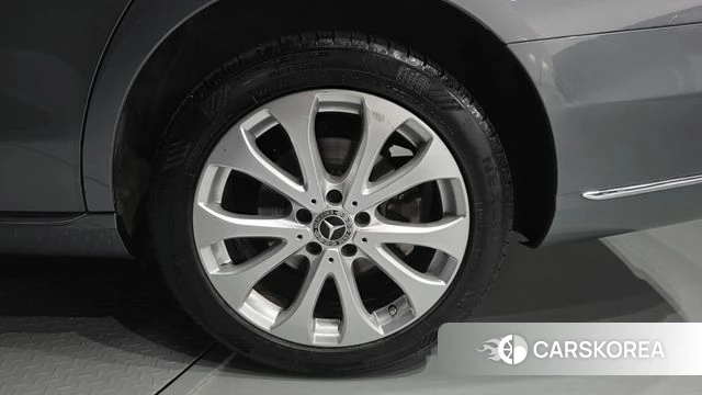 Mercedes-Benz E-Class W213 id 4712605 из Кореи 13