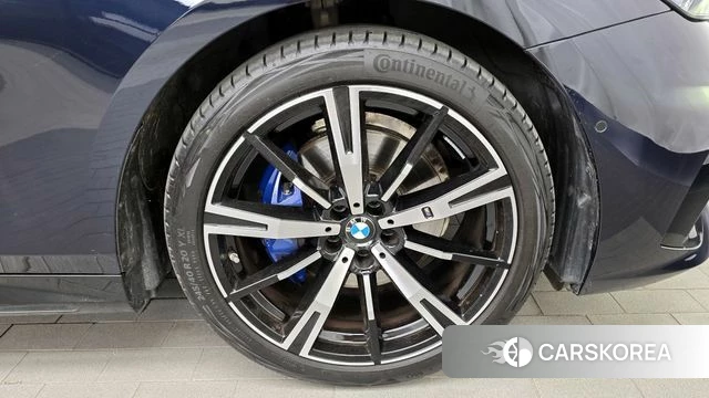 BMW 5 Series (G60) id 4394386 из Кореи 13