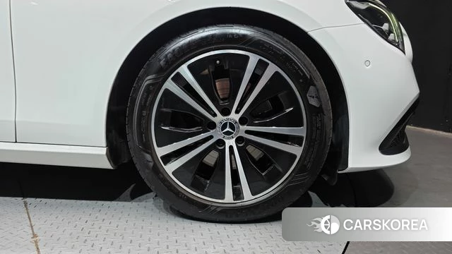 Mercedes-Benz E-Class W213 id 4775097 из Кореи 13