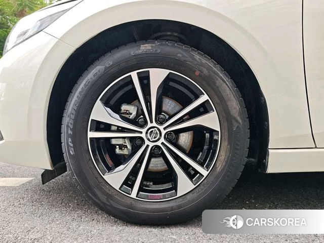 Nissan Xuan Yi id 4025829 из Китая 13