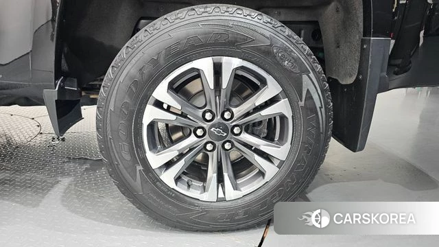 Chevrolet (GM Daewoo) Real New Colorado id 4646977 из Кореи 13