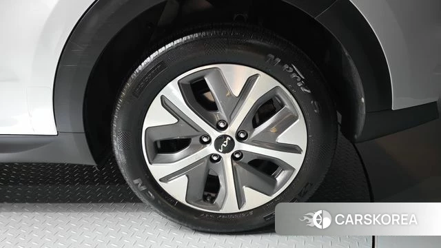 Kia Niro Plus id 4692408 из Кореи 13